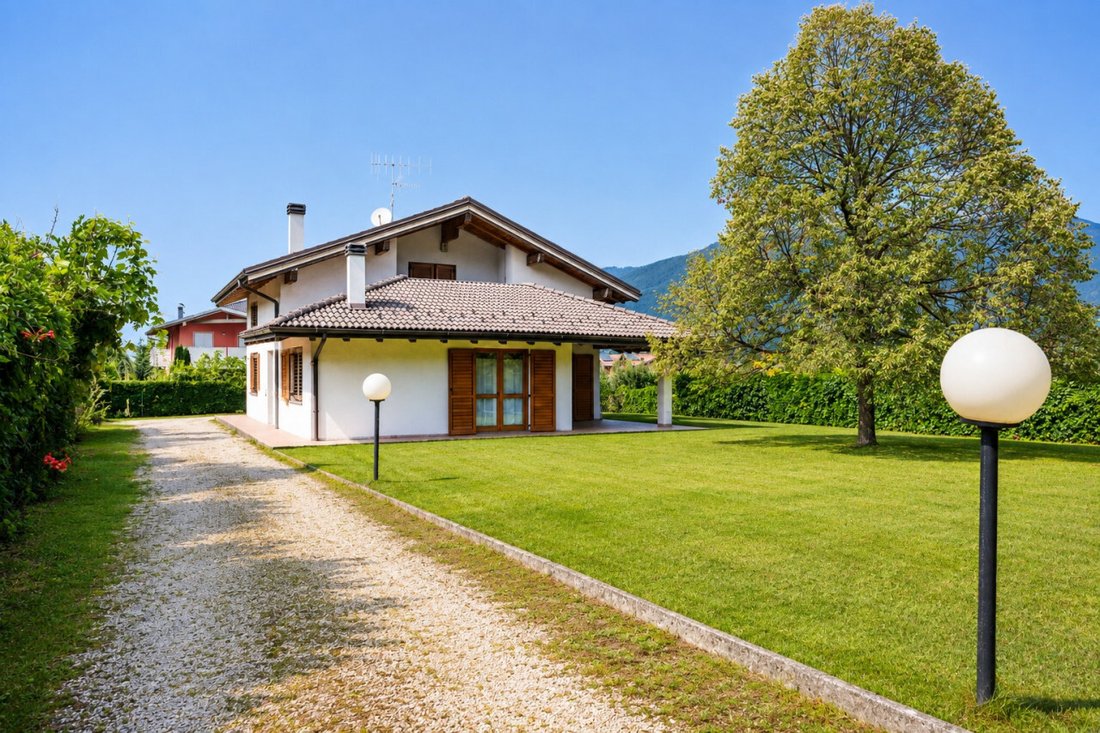 Maison en Caldonazzo, Trentin-Haut-Adige, Italie 2 - 18757657