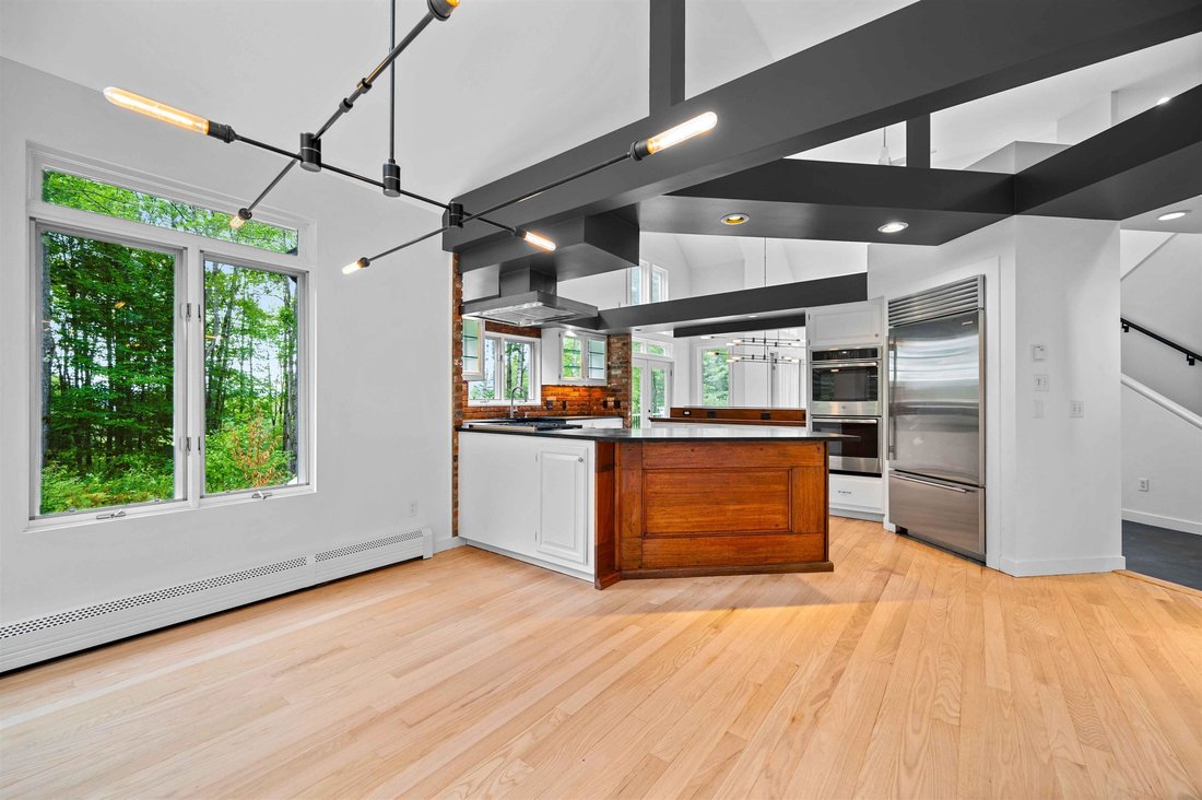 House in Waterbury, Vermont, United States 5 - 18755837