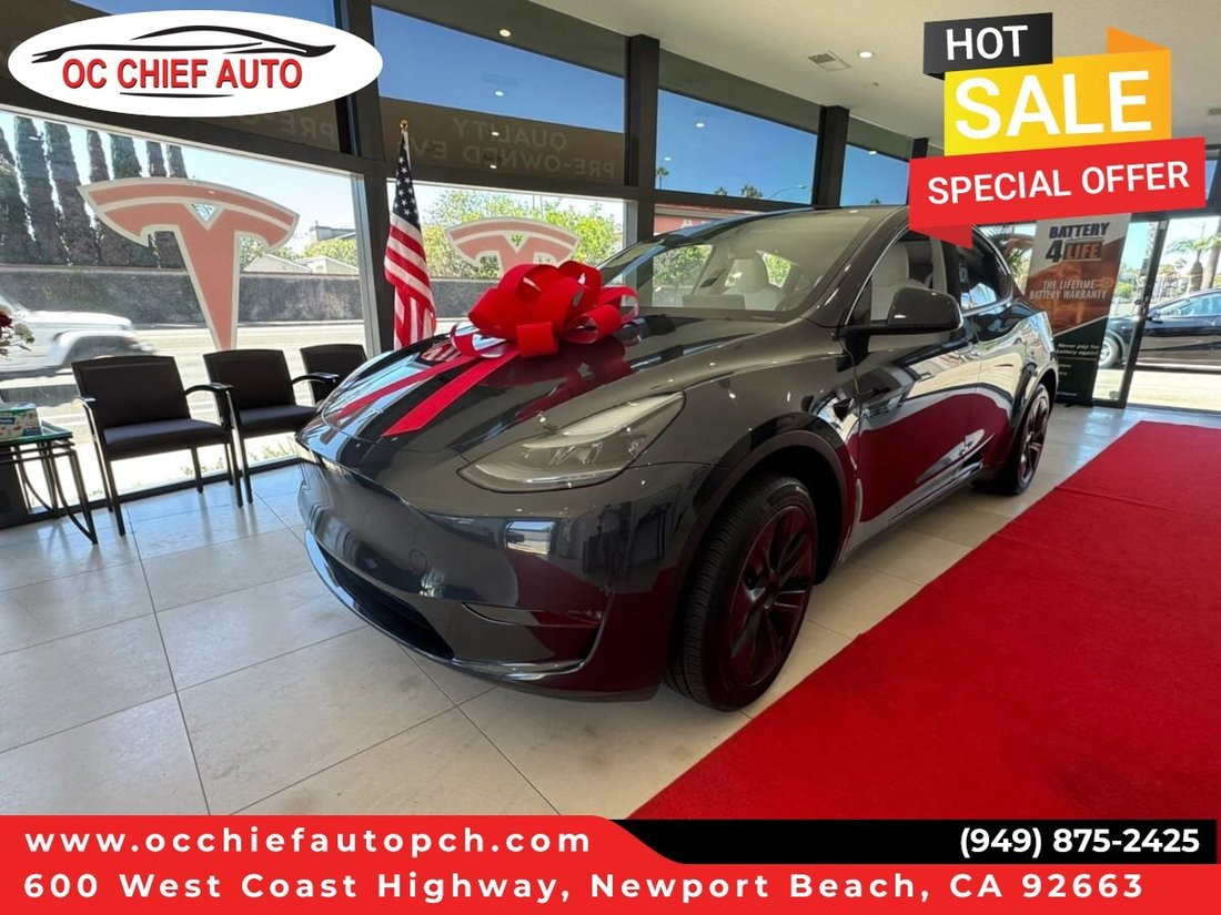Suv in Newport Beach, CA, United States 1 - 18615870