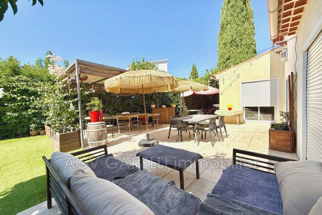 Villa à Toulon, Provence-Alpes-Côte d'Azur, France 1 - 18754684