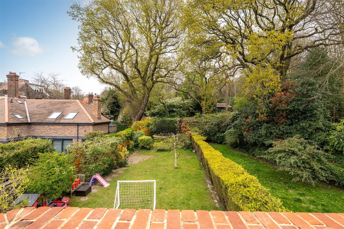 Apartment in Hamstead, Shalfleet, England 4 - 18761197