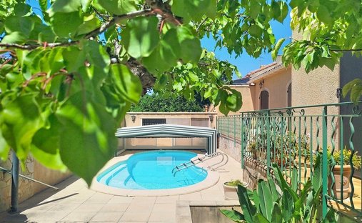 Villa in Chateau-Gombert, Marseille, Provence-Alpes-Côte d'Azur 1