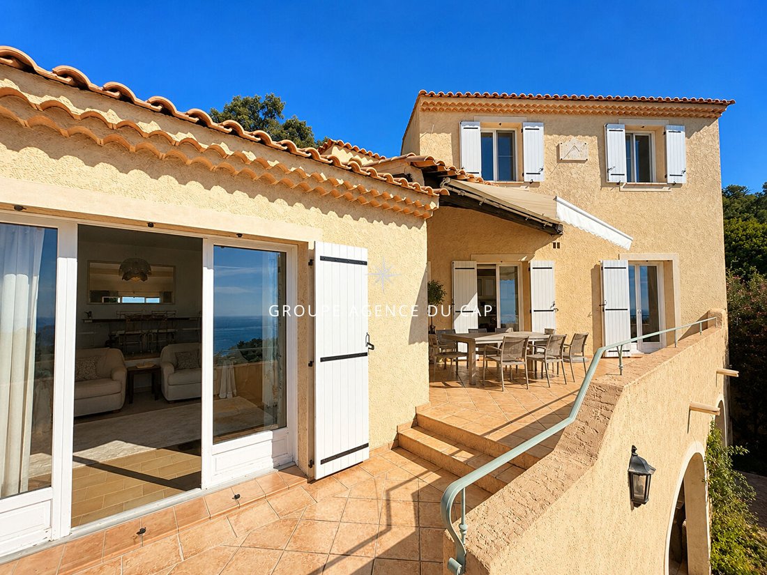 Villa à Les Issambres, Roquebrune-sur-Argens, France 5 - 18757653
