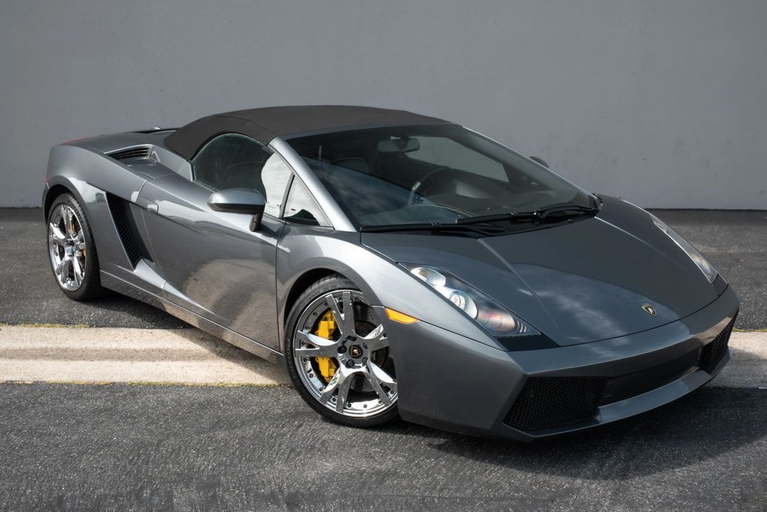 Cabriolet in Costa Mesa, CA, United States 5 - 18753240