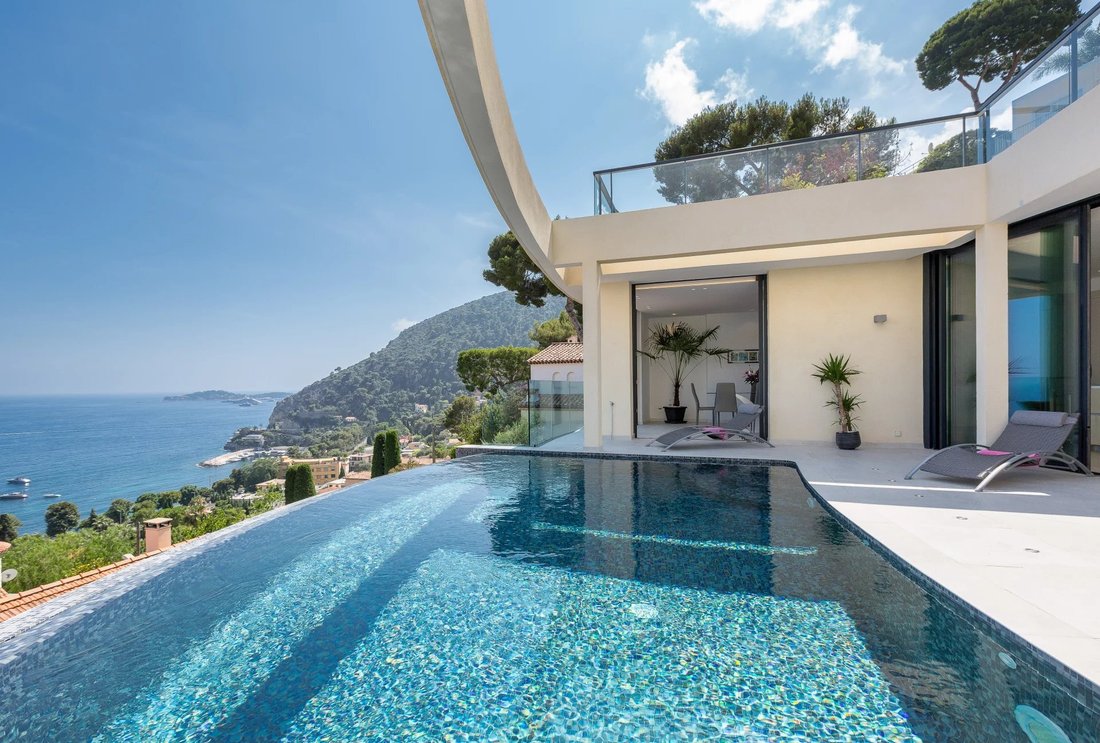 Villa à Èze, Provence-Alpes-Côte d'Azur, France 1 - 18749748