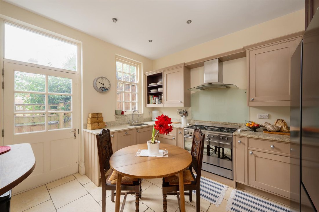 Apartment in Hamstead, Shalfleet, England 3 - 18761216