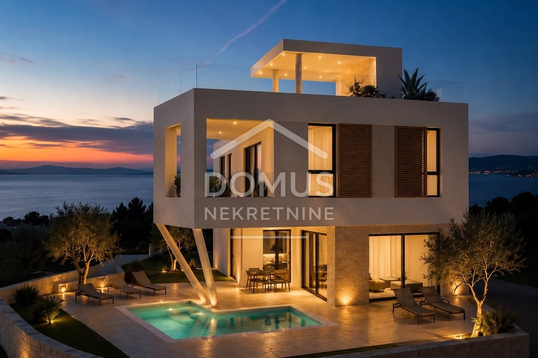 Casa en Vodice, Condado de Šibenik-Knin, Croacia 1 - 18752838
