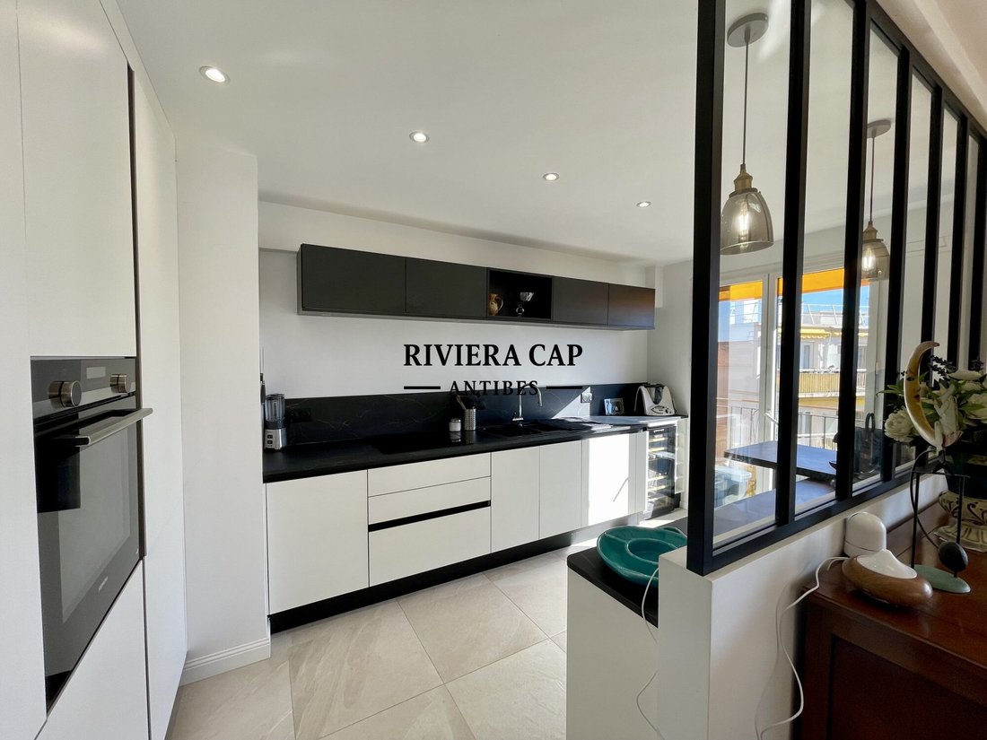 Appartement à Les Cougoulins-Rastines, Antibes, France 5 - 17315260