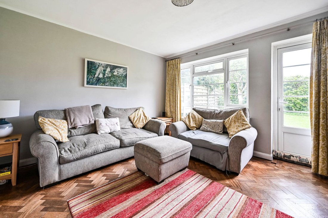 Haus in Guildford, England 4 - 18761138