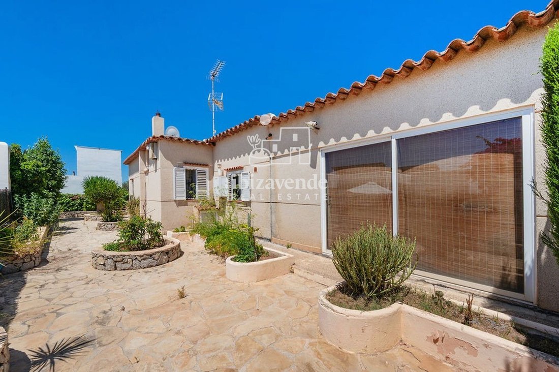 House in Sant Jordi de ses Salines, Sant Josep de sa Talaia, Balearic Islands 2 - 15172346