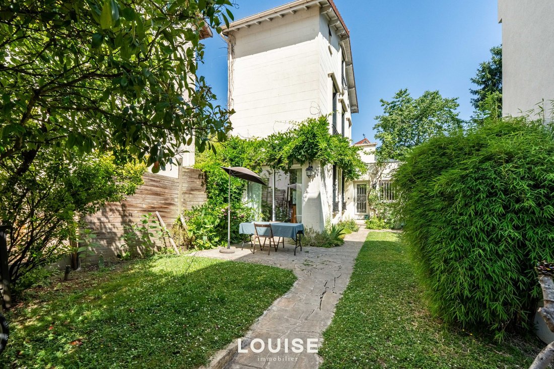 House in Forêt, Velizy-Villacoublay, France 2 - 18746140