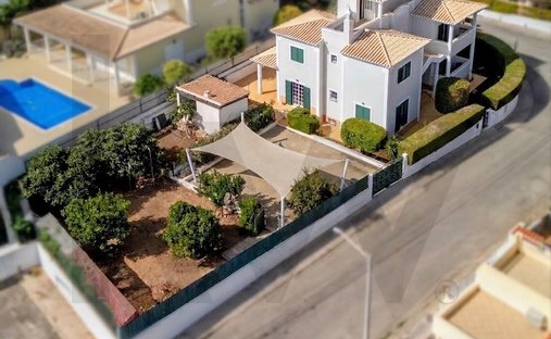 Townhouse in Alvor, Algarve, Portugal 1