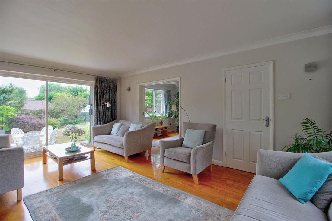 House in Cantley, Wokingham, England 5 - 18760962