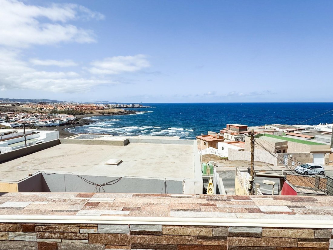 Villa in Telde, Canary Islands, Spain 3 - 18756970