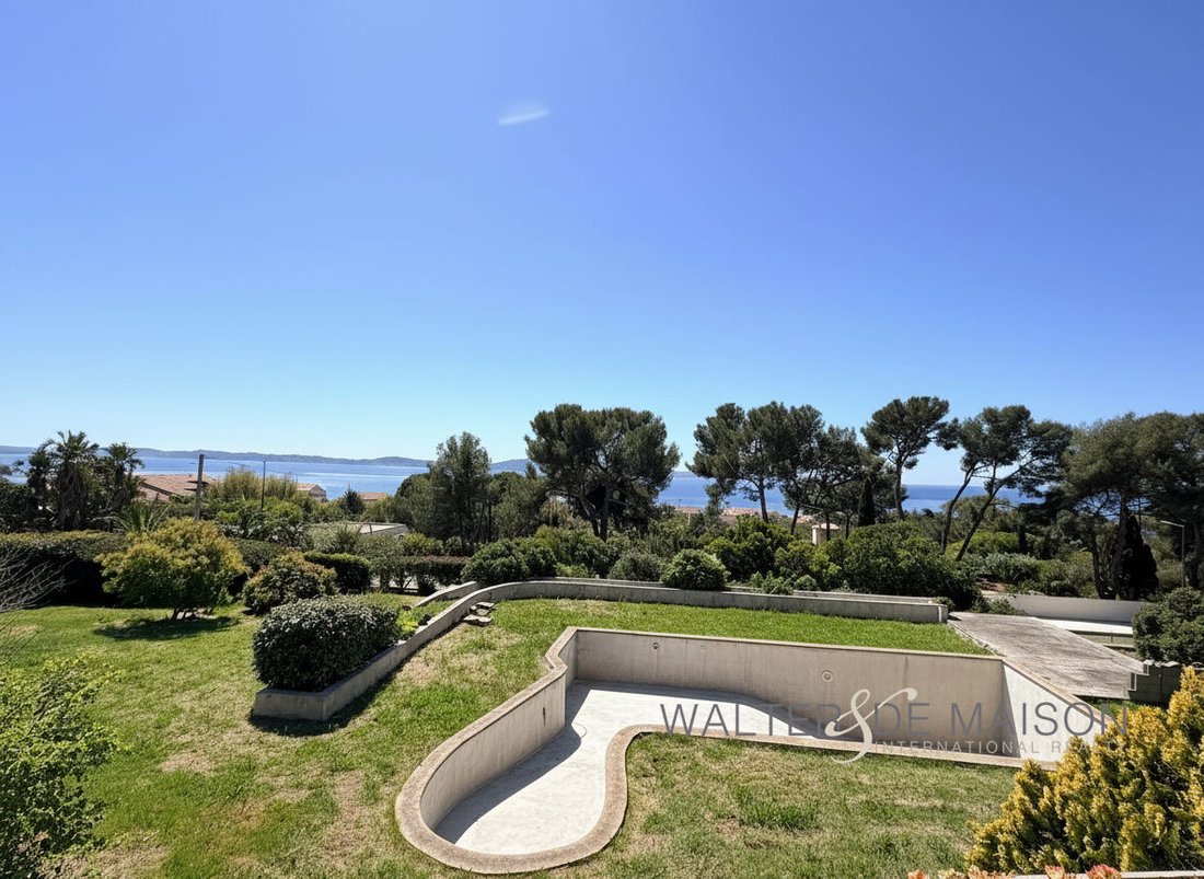 Villa in Hyères, Provence-Alpes-Côte d'Azur, Frankreich 4 - 18757646