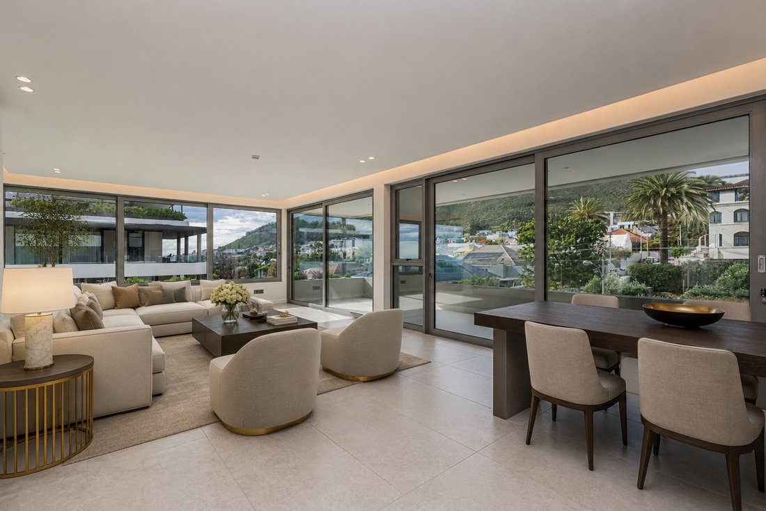 Apartment in Fresnaye, Bakoven, Cape Town 2 - 18369143