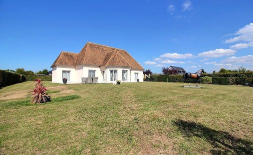 Villa in Touques, Normandie, Frankreich 1
