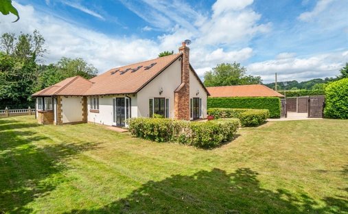 Bungalow in West Kingsdown, England 1