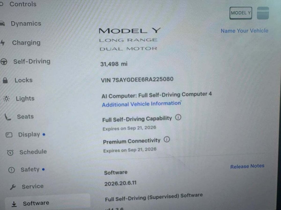 Suv in Newport Beach, CA, United States 4 - 18710554