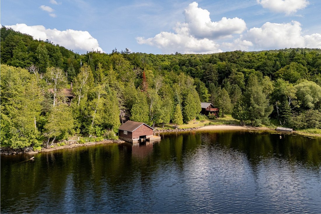 House in Wentworth North, Quebec, Canada 3 - 18752375