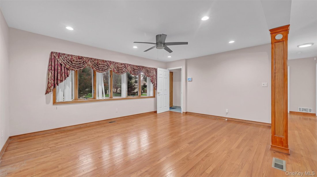 Casa a Hicksville, New York, Stati Uniti 3 - 18751043