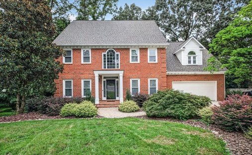 House in Jamestown, North Carolina, United States 1
