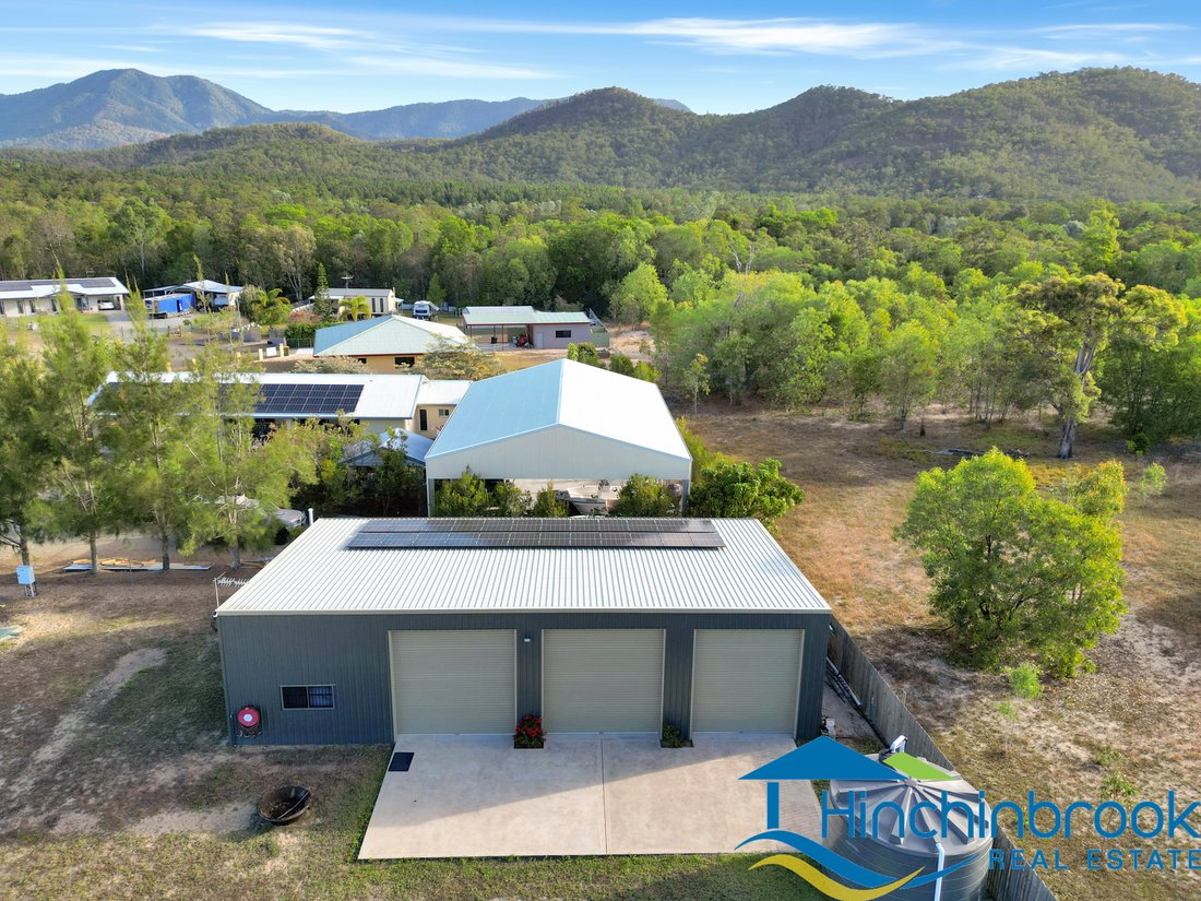 Casa in Cardwell, Queensland, Australia 3 - 18760086