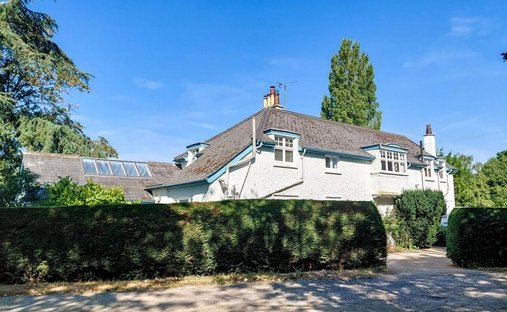 House in Hamstreet, England 1