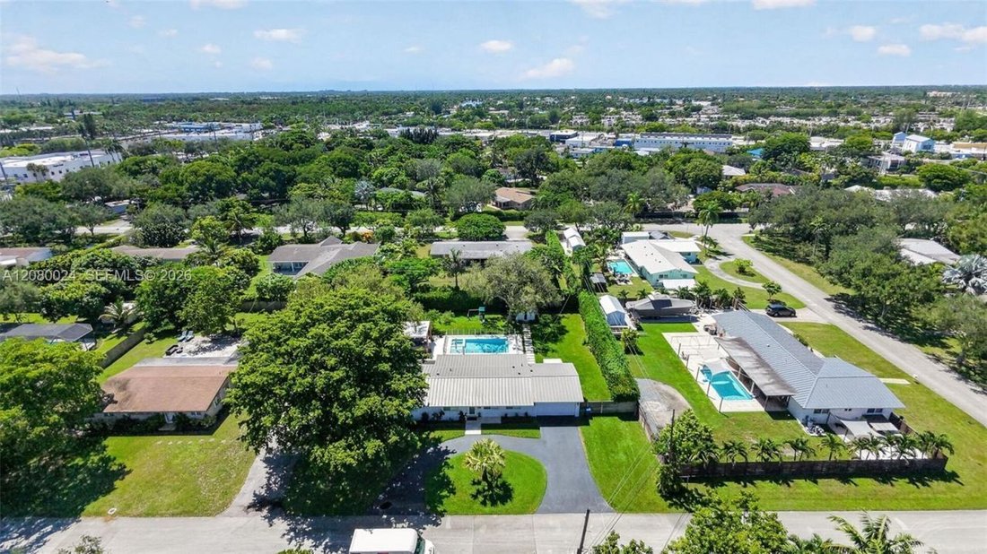 Casa a Coral Gables, Florida, Stati Uniti 1 - 18760704