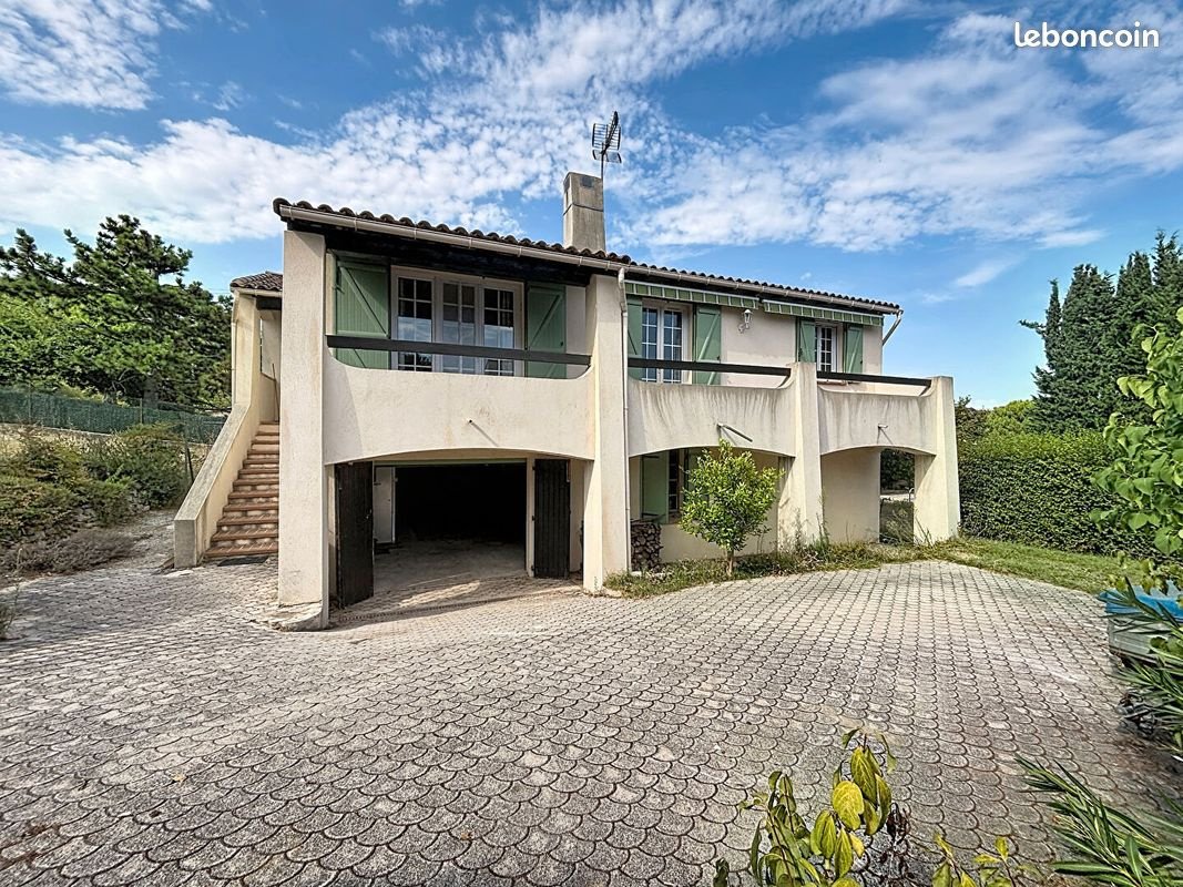 Casa en Bouc-Bel-Air, Provenza-Alpes-Costa Azul, Francia 2 - 18472697