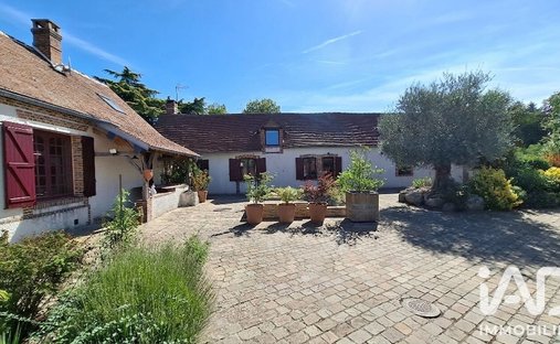 Maison à Saint-Germain-sur-Avre, Normandie, France 1