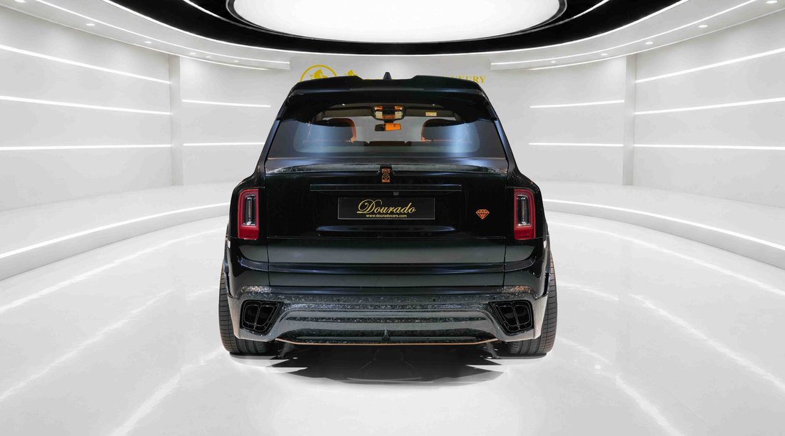 Suv in Dubai, United Arab Emirates 5 - 18754129