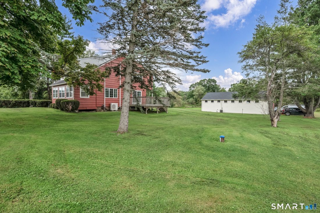 House in Wallingford, Connecticut, United States 5 - 18761508