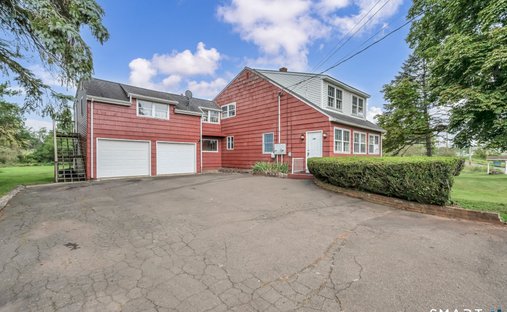 House in Wallingford, Connecticut, United States 1