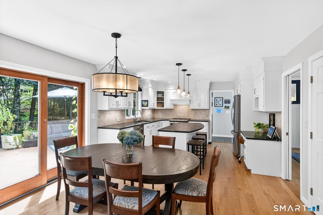 House in Simsbury, Connecticut, United States 3 - 18761504