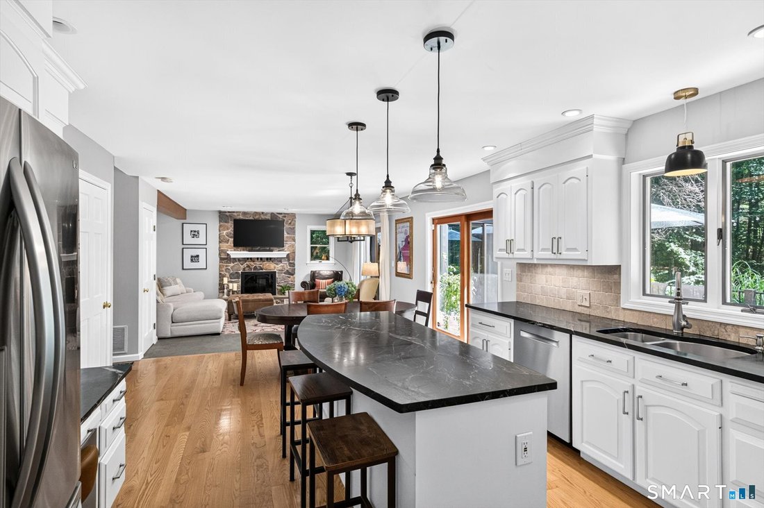 House in Simsbury, Connecticut, United States 4 - 18761504