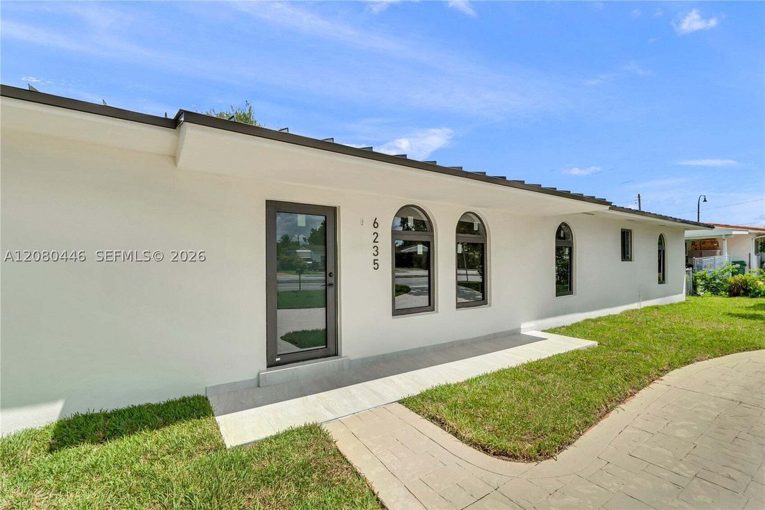 House in Miami, Florida, United States 2 - 18764465
