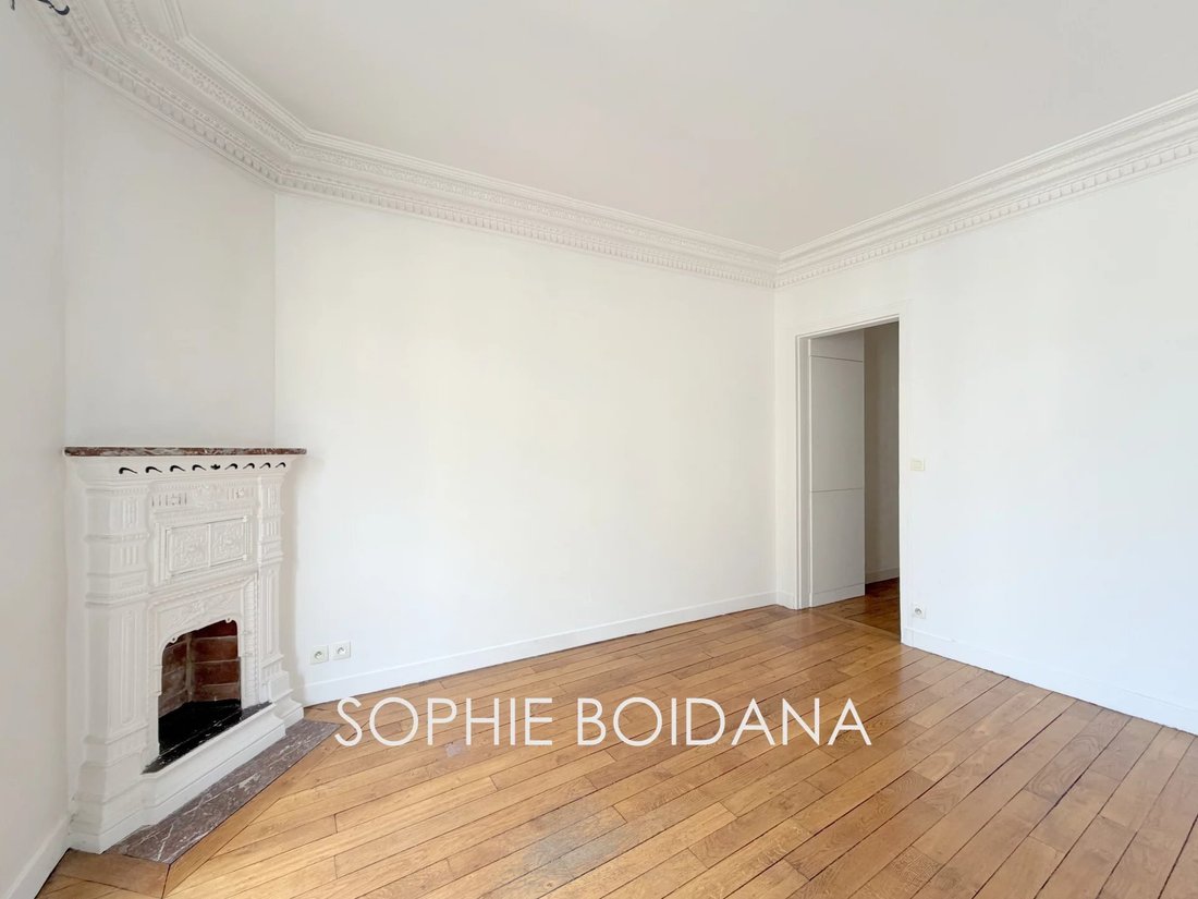 Wohnung in Große Carrières-Clichy, Paris 18e Arrondissement, Paris 4 - 18763120