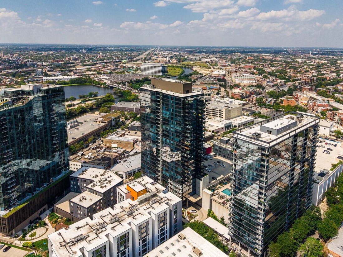 Condo in Chicago, Illinois, United States 2 - 18765117