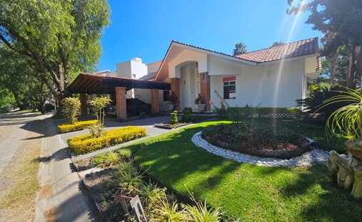 Maison à El Pueblito, Santiago de Querétaro, Mexique 1