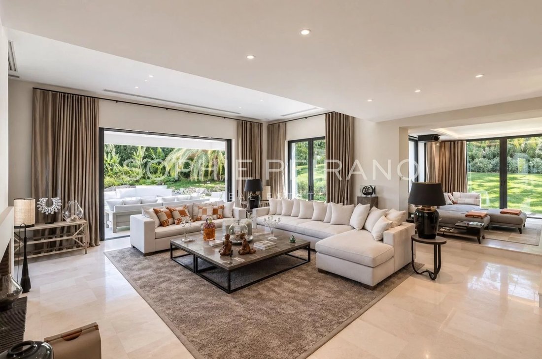 Villa in Mougins, Provence-Alpes-Côte d'Azur, France 3 - 18763096