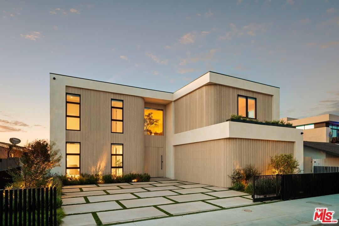 House in Huntington Beach, California, United States 1 - 18761856