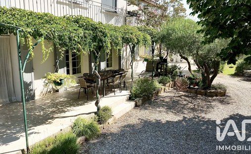 Casa a Roquemaure, Occitania, Francia 1