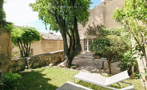 Maison à Bonnieux, Provence-Alpes-Côte d'Azur, France 1