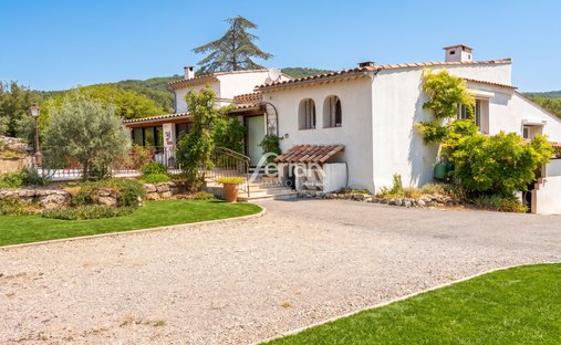 Villa à Figanières, Provence-Alpes-Côte d'Azur, France 1