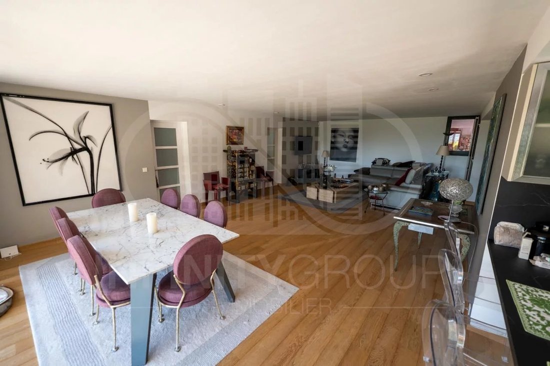 House in Le Cannet, Provence-Alpes-Côte d'Azur, France 4 - 17245935