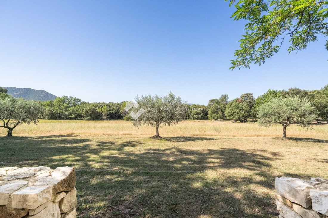 Country House in Jouques, Provence-Alpes-Côte d'Azur, France 3 - 18766252