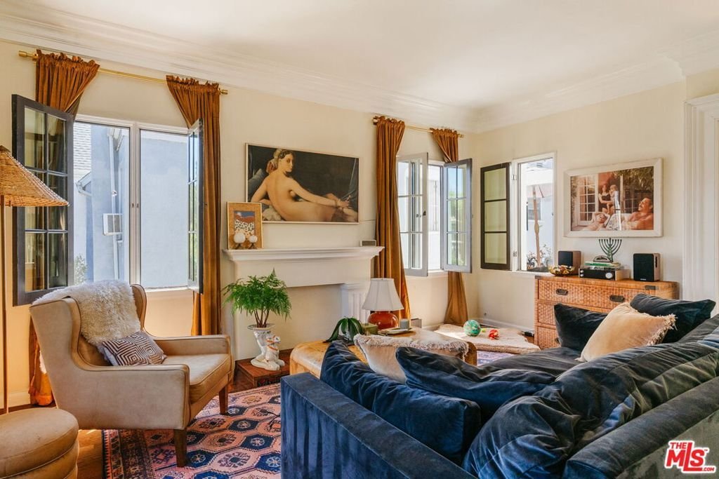 West Hollywood, California, United States 1 - 18764790