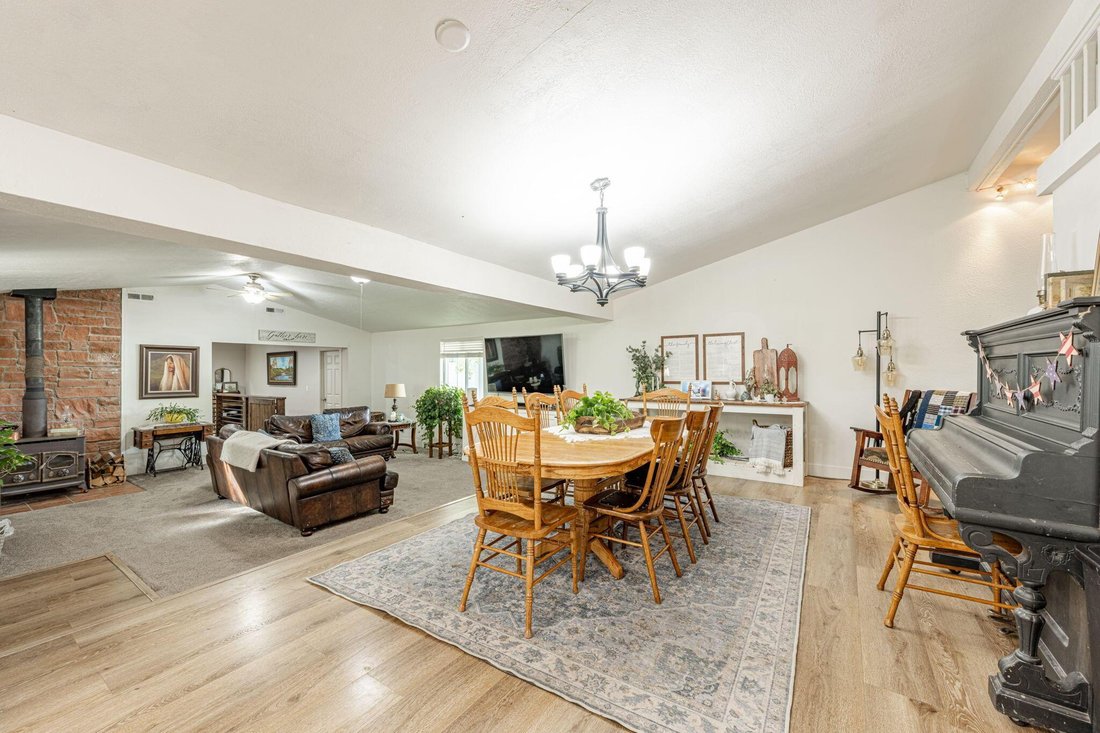St. George, Utah, United States 2 - 18765136