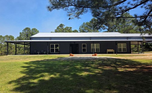 Azienda agricola a Holly Lake Ranch, Texas, Stati Uniti 1